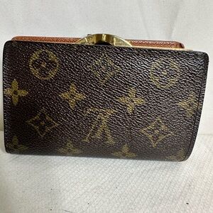 Louis Vuitton Wallet